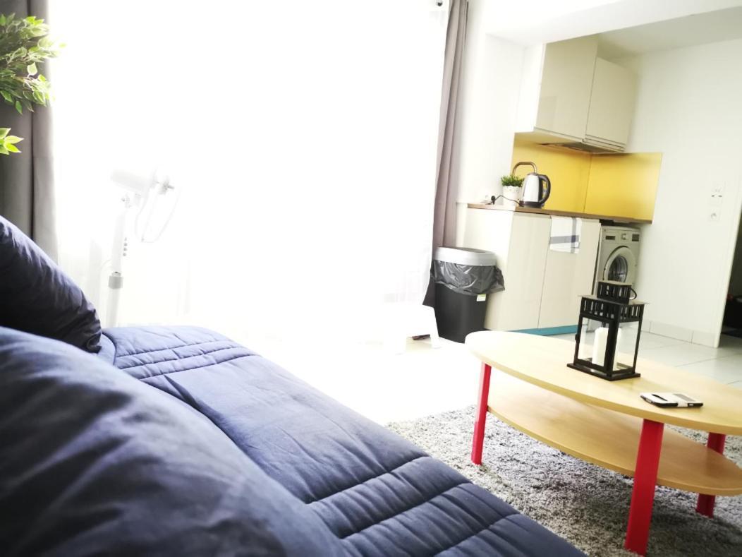 Studio De Charme, 30' Paris, 5' Evry, 10' Orly Ris-Orangis Kültér fotó