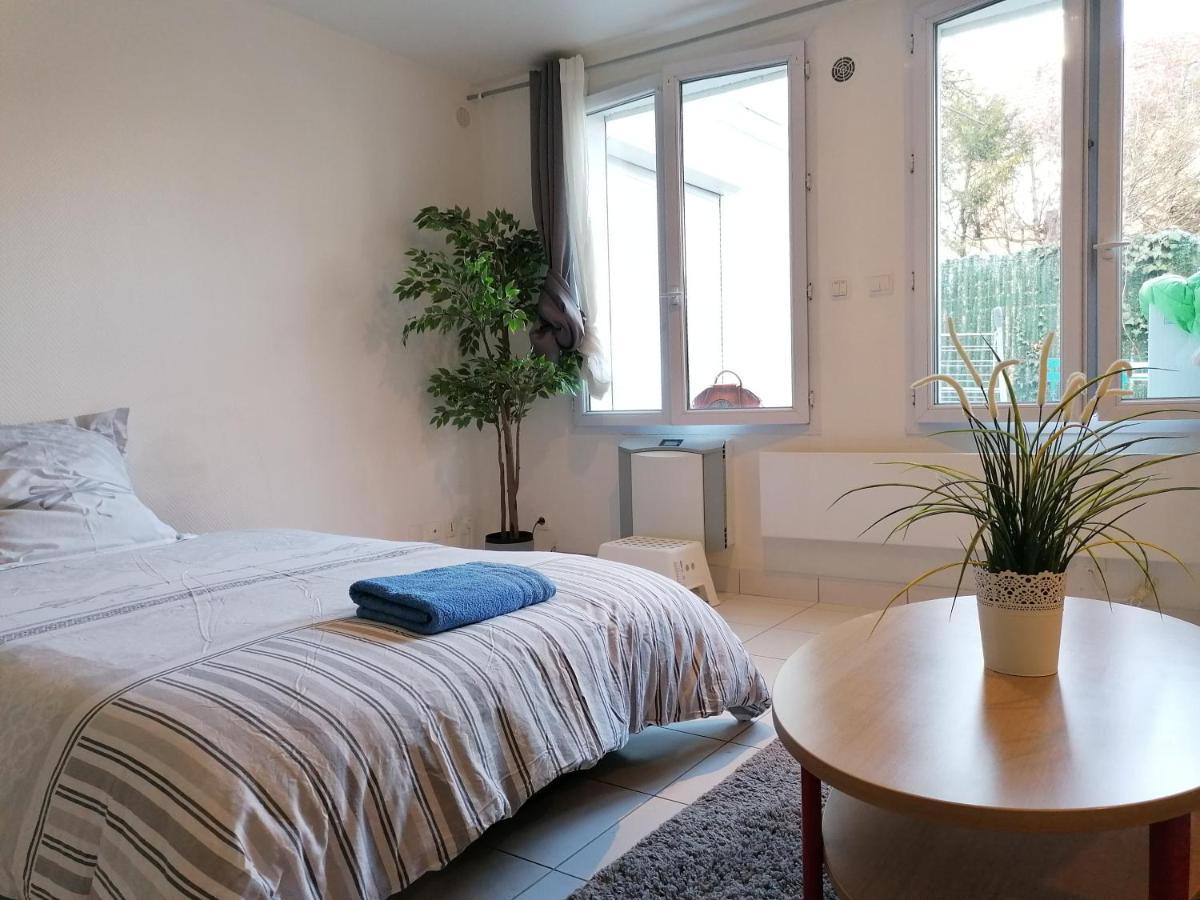 Studio De Charme, 30' Paris, 5' Evry, 10' Orly Ris-Orangis Kültér fotó